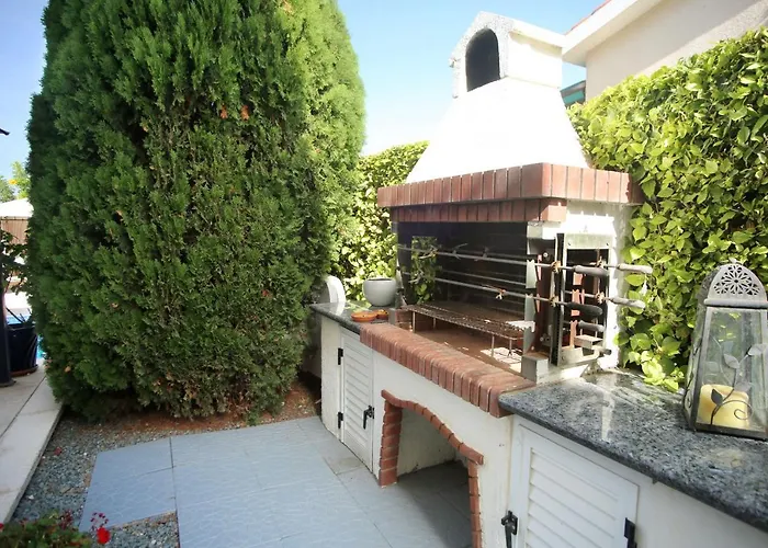 Oasis Near Coral Bay Βίλα