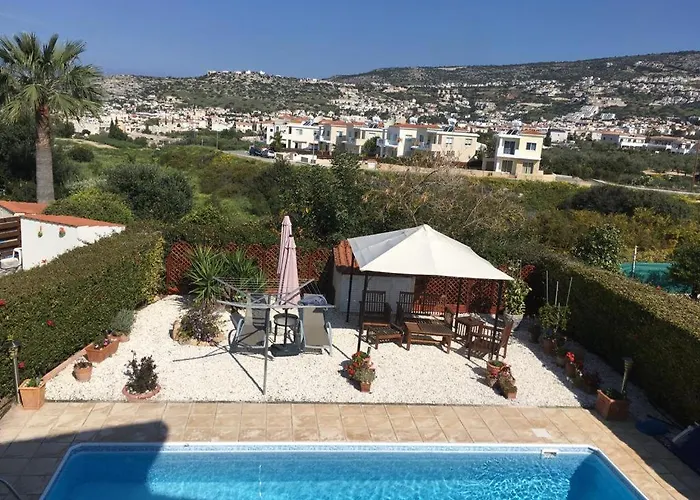 Oasis Near Coral Bay * Πέγεια